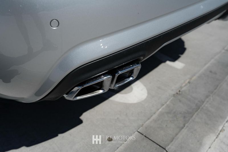 Mercedes-Benz Třídy S (2013) AMG S 63 5.5 V8 Biturbo - fotka 18 z 56