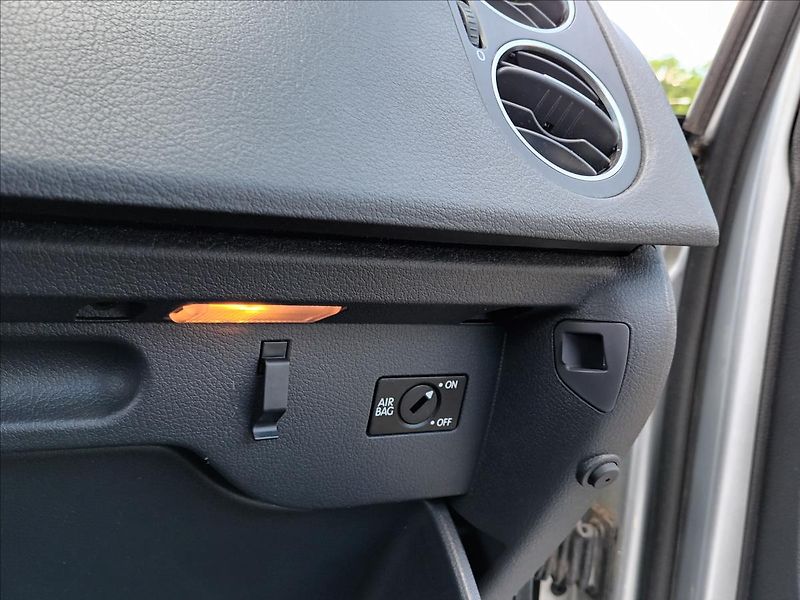 Volkswagen Golf Plus 1,4 TSI,90KW,DIGIKLKIMA,TEMPOM - fotka 31 z 33