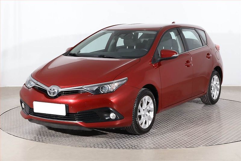Toyota Auris (2018) 1.6 Valvematic, Serv.kniha - fotka 2 z 24