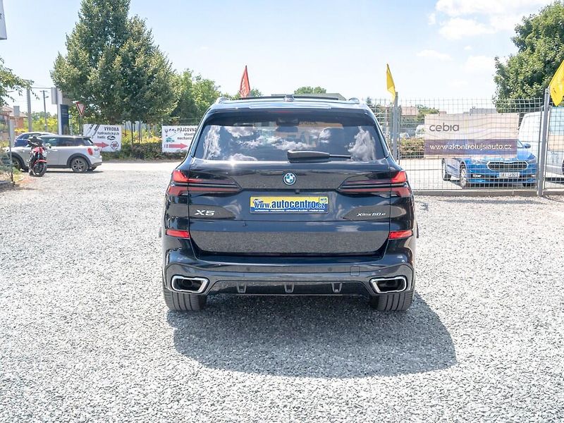 BMW X5 (2023) 3.0D 50E – NOVÉ V ČR - fotka 6 z 70