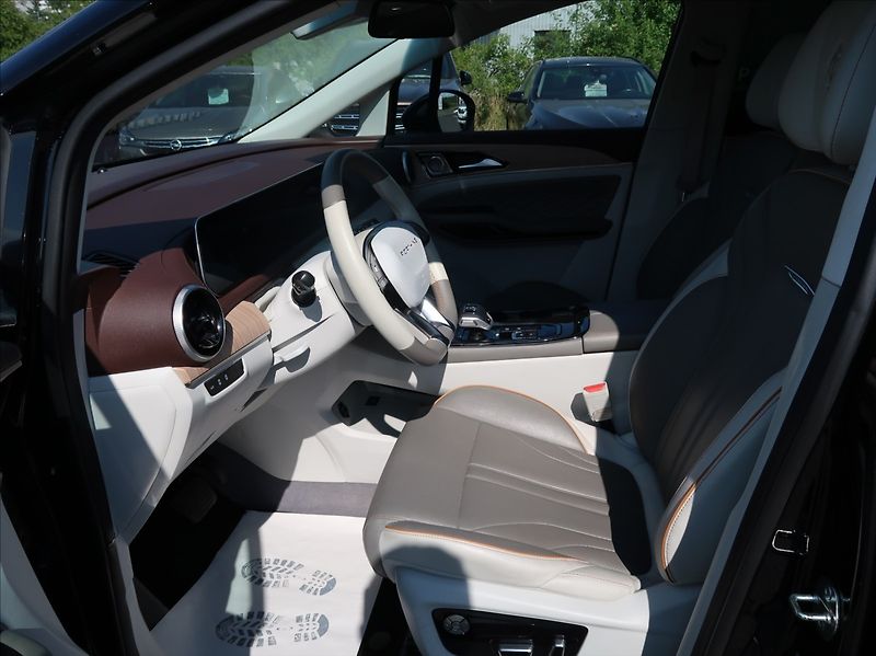 Dongfeng U-Tour 1,5 T,130kW,1majČR,Exclusive - fotka 12 z 35
