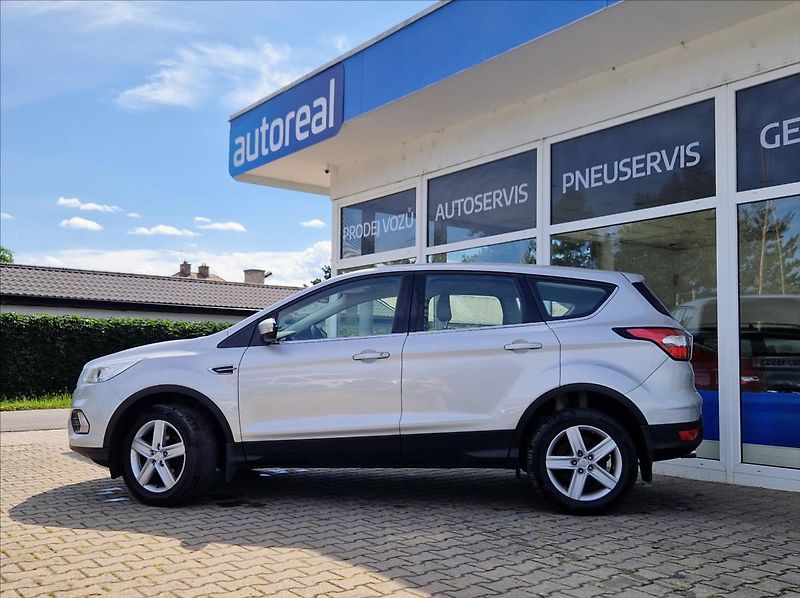Ford Kuga 1,5 i EB 88kW AC VÝHŘEV NOVSTK - fotka 2 z 36