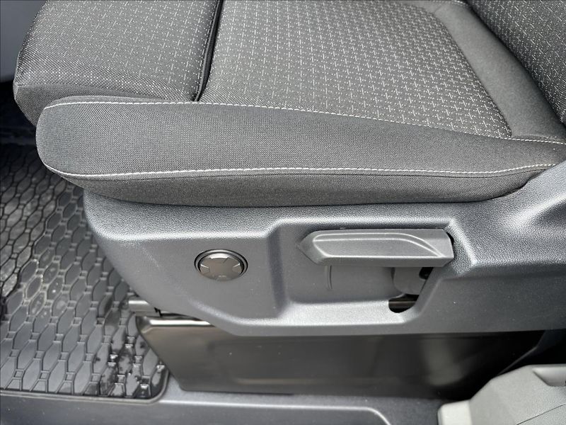 Ford Transit Custom 2,0 EcoBlue 100kW Trend L2 - fotka 25 z 43