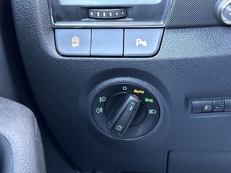 Škoda Fabia (2022) Combi 1.0 TSI Ambition Top - fotka 17 z 31