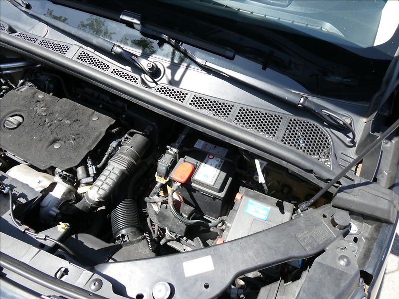 Citroën Berlingo 1,5 BlueHDi96kW LONG 1.maj,AT8 - fotka 39 z 48