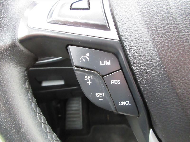 Ford S-MAX 2,0 TDCi 132Kw, 4x4, 7míst, No - fotka 23 z 34
