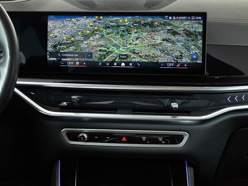 BMW X5 xDrive30d - fotka 14 z 24