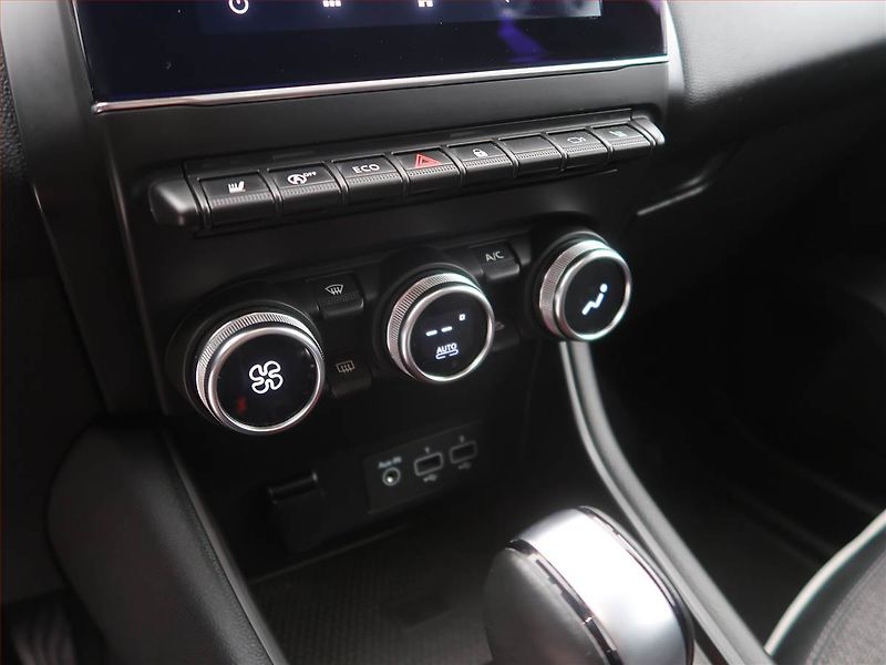 Renault Captur (2020) Intens 1.3 TCe, Automat - fotka 17 z 18