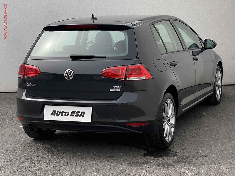 Volkswagen Golf (2017) 1.2 TSi, Comfortline, bixen - fotka 4 z 17