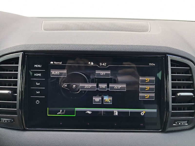 Škoda Karoq (2024) SportLine 1.5 TSI / 110KW  DSG - fotka 13 z 34
