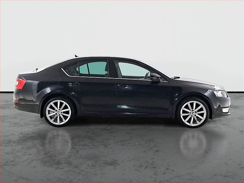 Škoda Octavia (2016) 2.0 TDI, Serv.kniha, Tempomat - fotka 6 z 20