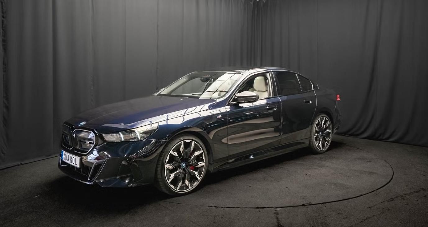 BMW i5 M60 xDrive M SoH 97% 360k Pano
