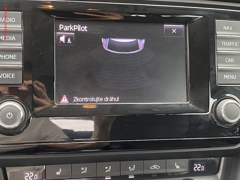 Škoda Octavia (2013) 1.4 TSi, Elegance, DSG - fotka 16 z 19