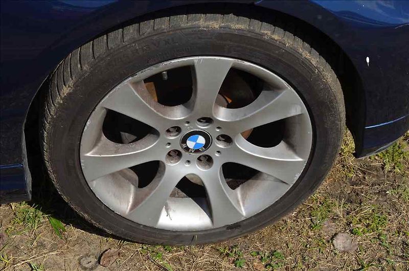 BMW Řada 3 (2010) 316D - fotka 12 z 20