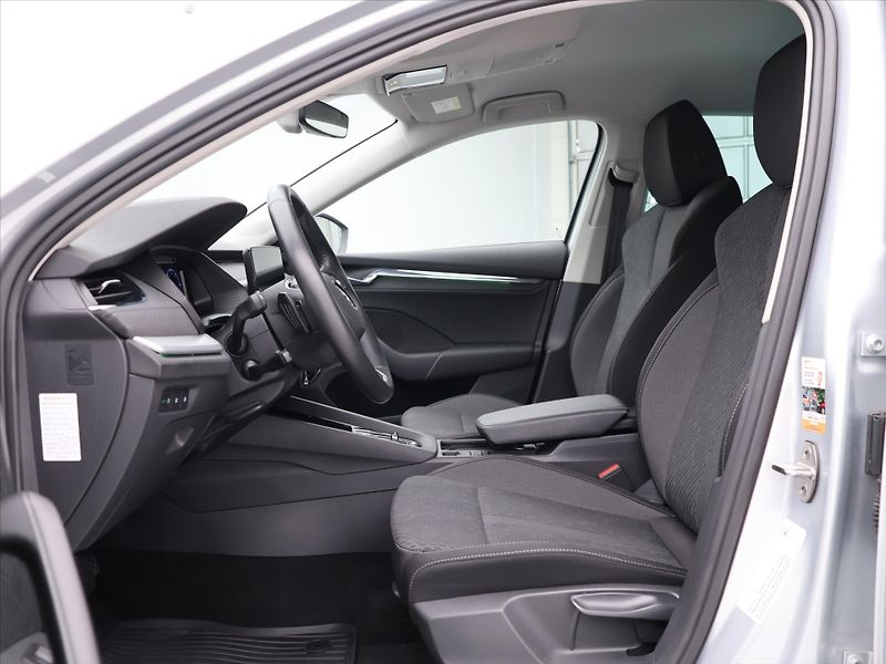 Škoda Octavia 2,0 TDI 110kW DSG Style 4x4 CZ - fotka 10 z 23