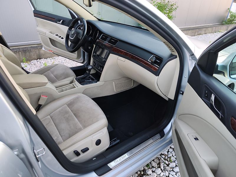 Škoda Superb 2.0TDI 125KW, AUTOMAT, KŮŽE - fotka 15 z 23