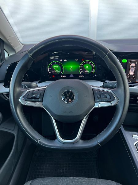 Volkswagen Golf 2.0TDI ACC LED Comfort - fotka 6 z 24