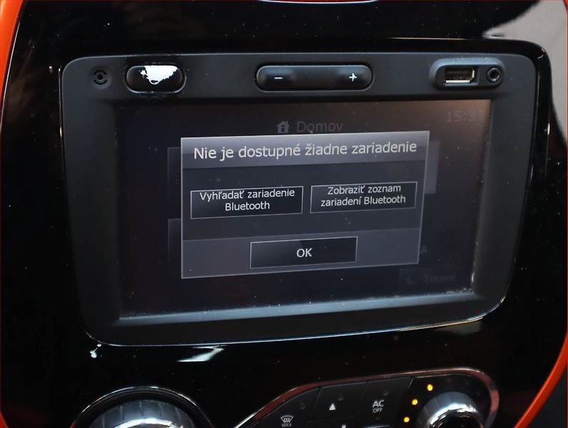 Renault Captur (2015) 1.2 TCe, Automat, Serv.kniha - fotka 18 z 18