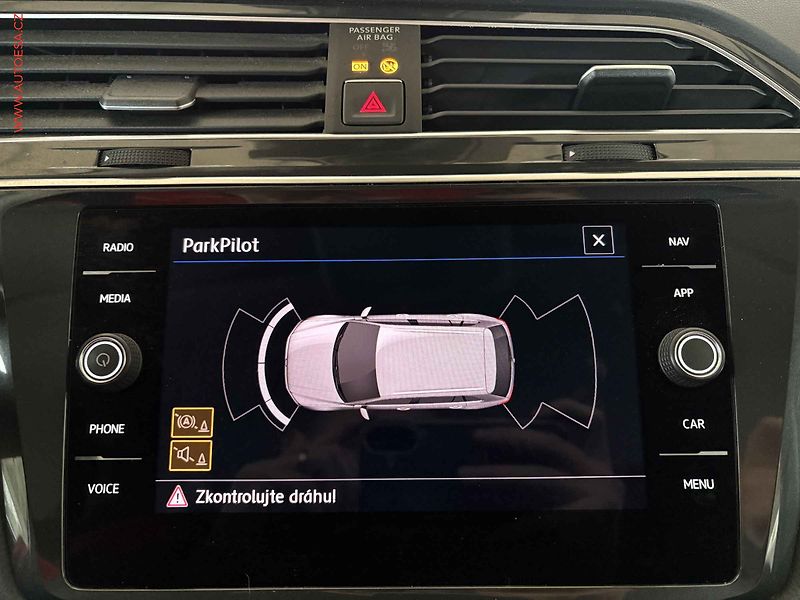 Volkswagen Tiguan (2018) 1.4 TSi, Sound, LED, TZ, +ALU - fotka 14 z 17