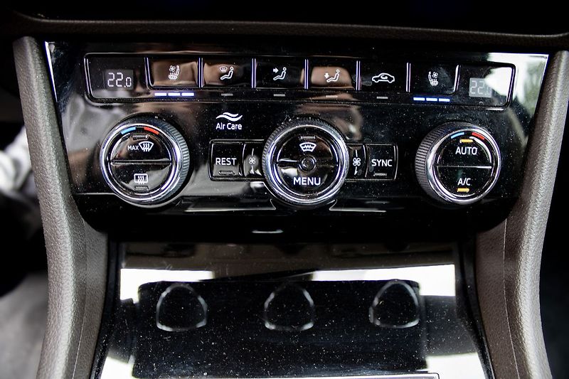 Škoda Superb Laurin & Klement, nové rozvody - fotka 26 z 46