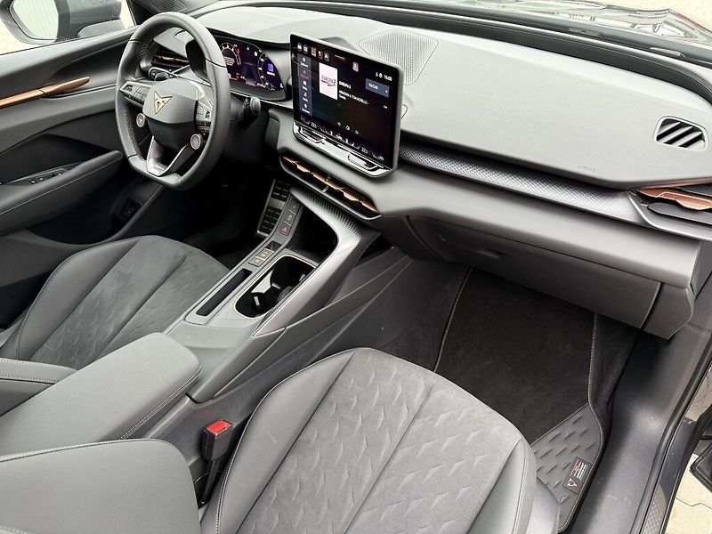 Cupra Terramar 2,0 TSI 150 kW 4WD DSG - fotka 22 z 24