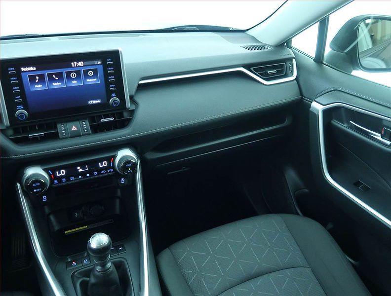Toyota RAV4 (2021) Comfort 2.0 Valvematic - fotka 8 z 21