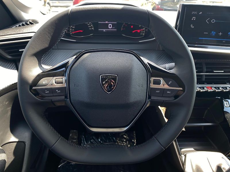 Peugeot 208 (2026) STYLE Turbo 100 MAN6  - fotka 16 z 27