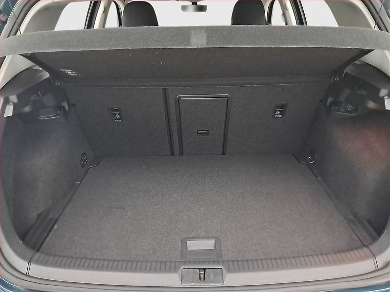 Volkswagen Golf (2018) 1.0 TSI, Serv.kniha, Kůže - fotka 13 z 16