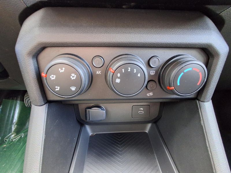 Dacia Duster (2026) essential Eco-G 120 - fotka 17 z 30