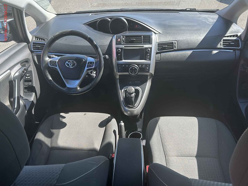 Toyota Verso (2015) 1.6D-4D, ČR, autoAC - fotka 8 z 19