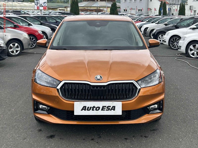 Škoda Fabia (2023) 1.0 TSi, 1.maj,ČR, Style, DSG - fotka 2 z 20