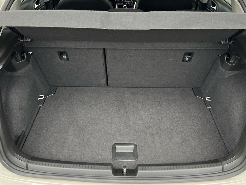 Volkswagen Polo 1,0 TSi 81kW 7DSG LIFE - fotka 14 z 24