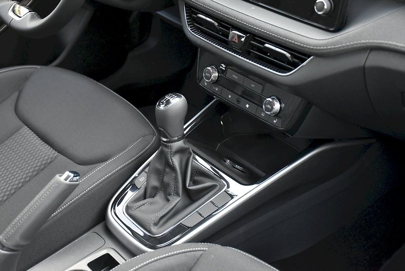 Škoda Fabia (2026) Top Selection 1,0 TSI 70 kW 5- - fotka 27 z 35