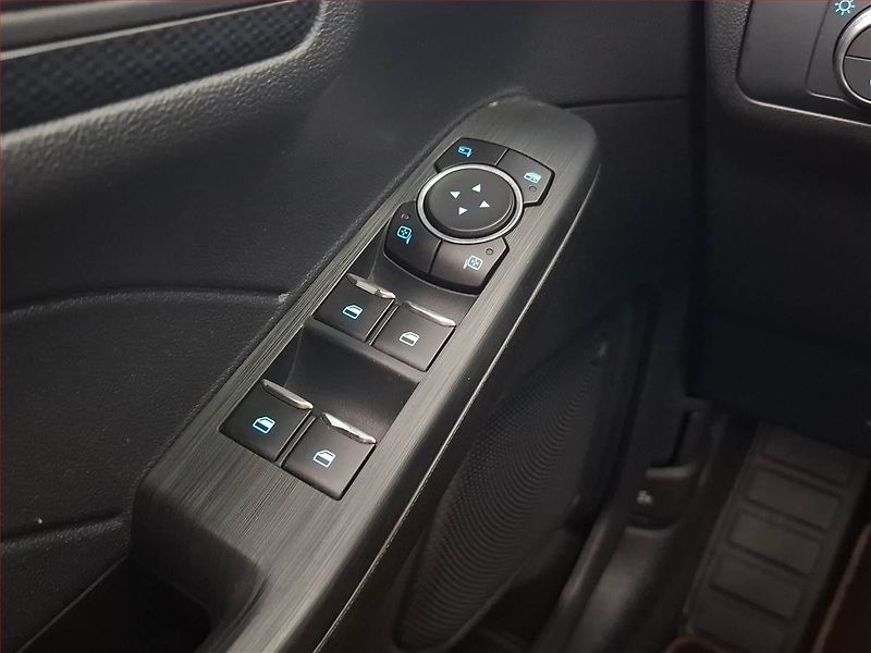 Ford Kuga (2023) ST-Line 1.5 EcoBoost - fotka 19 z 19