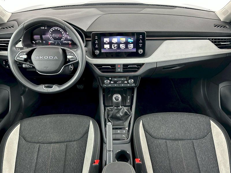 Škoda Scala (2025) 1.0TSI 85kW Top Selection - fotka 5 z 31