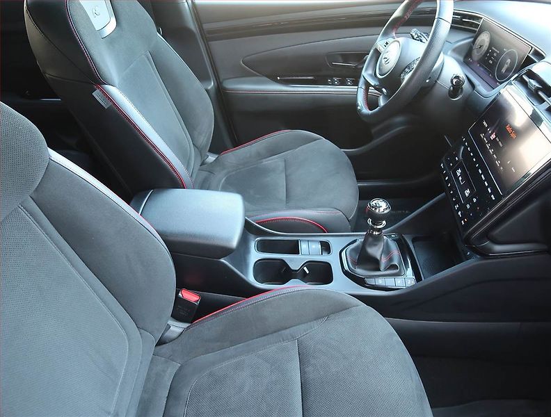 Hyundai Tucson (2022) N-Line 1.6 T-GDI - fotka 9 z 13