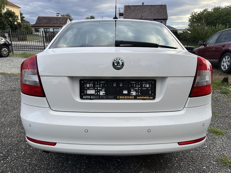 Škoda Octavia (2010) AUTOMAT+PĚKNÝ STAV - fotka 4 z 25