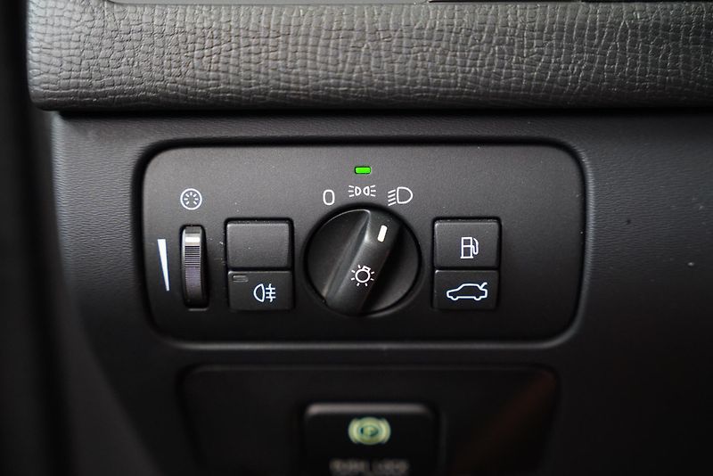 Volvo XC60 - fotka 13 z 26