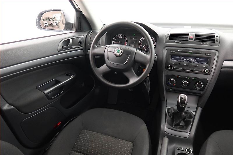 Škoda Octavia (2011) 1.6 TDI, Tempomat - fotka 7 z 15