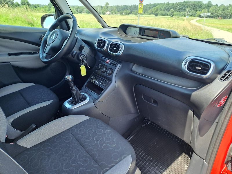 Citroën C3 Picasso (2011) 1.4 SERVISOVÁNO PĚKNÝ STAV - fotka 15 z 29