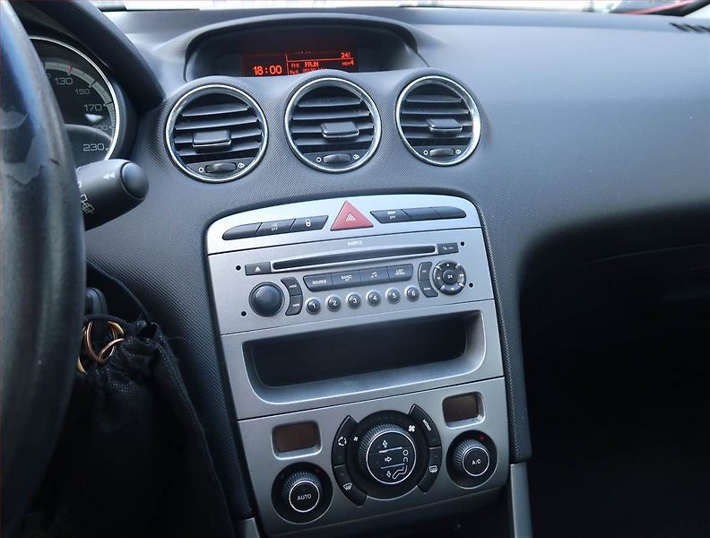 Peugeot 308 (2007) 2.0 HDI, Klima, CZ doklady - fotka 12 z 15