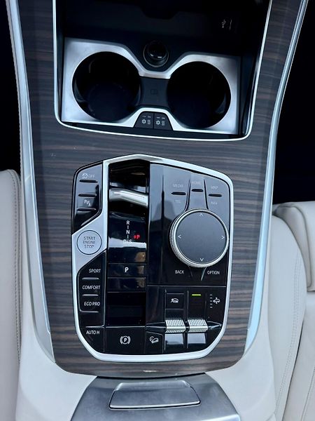 BMW X5 (2025) 30d INDIVIDUAL 22