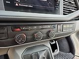 Volkswagen Caravelle (2022) 2.0 TDI DSG Long 9míst WEBASTO - náhled 28