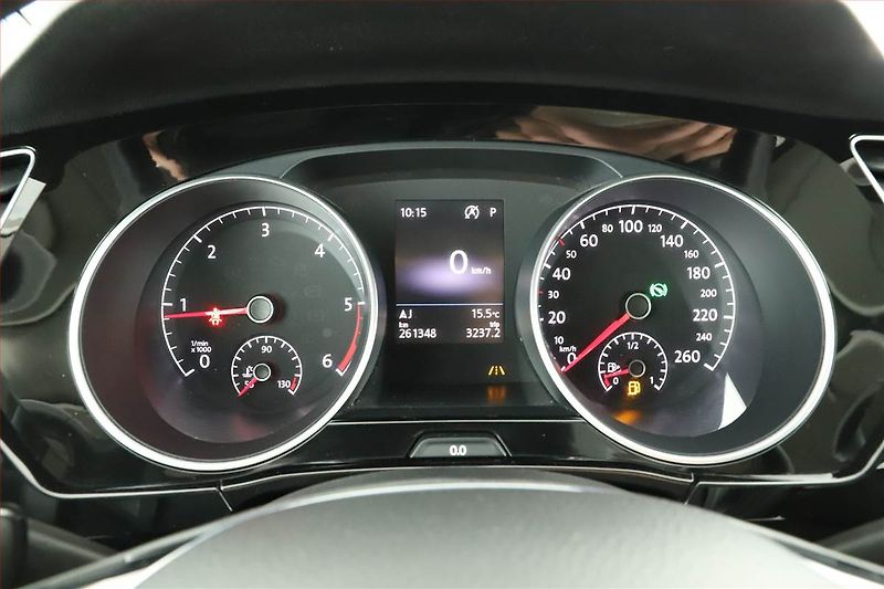 Volkswagen Touran (2016) 2.0 TDI, Automat, Serv.kniha - fotka 12 z 20