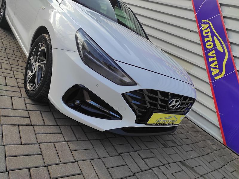 Hyundai i30 1,5T-GDi mHev,48V,AT,Fastback - fotka 8 z 42