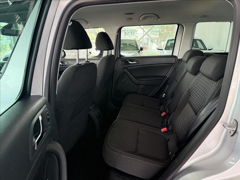 Škoda Yeti 2,0   TDI,DRIVE,TAŽNÉ,SERVISKA - fotka 21 z 25