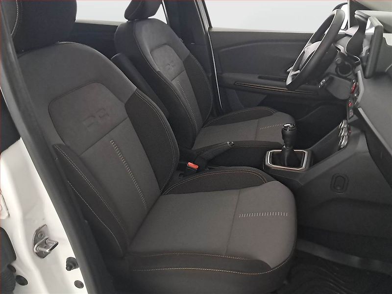 Dacia Jogger (2023) 1.0 TCe, ČR,1.maj, Tempomat - fotka 9 z 19