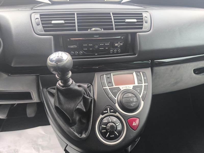 Citroën C8 (2011) 2.0 7MÍST - fotka 24 z 41