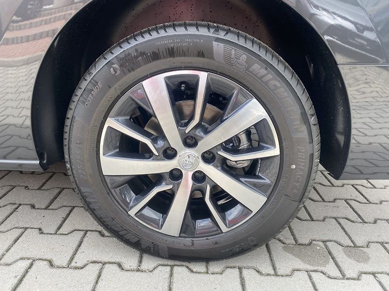 Toyota ProAce Verso 2,0 Diesel L2 5D 8A/T Family - fotka 11 z 23