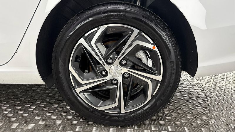 Hyundai i30 1.0 T-GDI Family Comfort Kombi - fotka 19 z 23